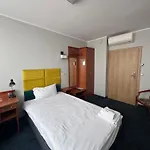 Carina Hotel
