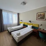 Carina Hotel