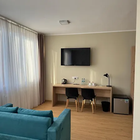 Carina Hotel