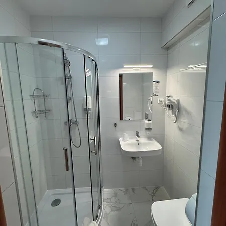 Carina Hotel 3*