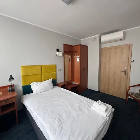 Carina Hotel