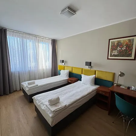 Carina Hotel