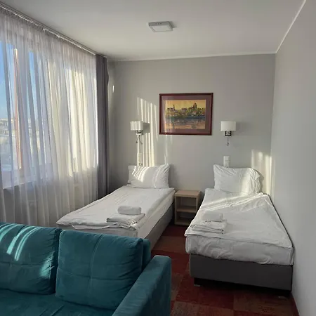 Hotel Carina 3*