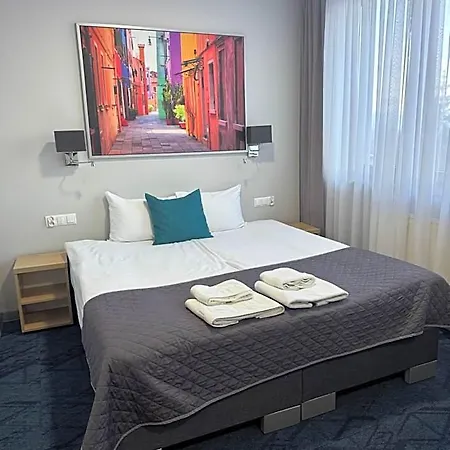 Carina Hotel 3*